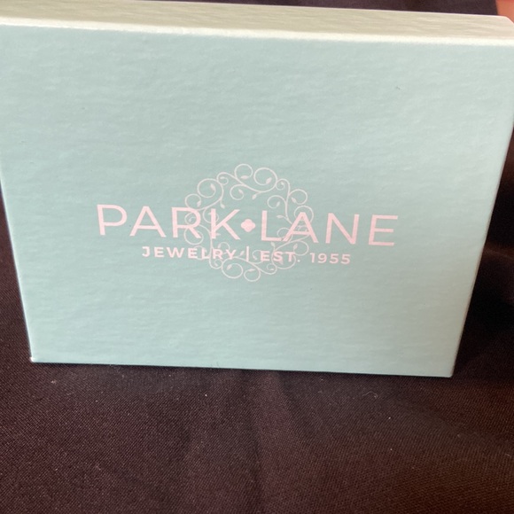 New silver plated Park Lane cross pierced earrings - Picture 5 of 5